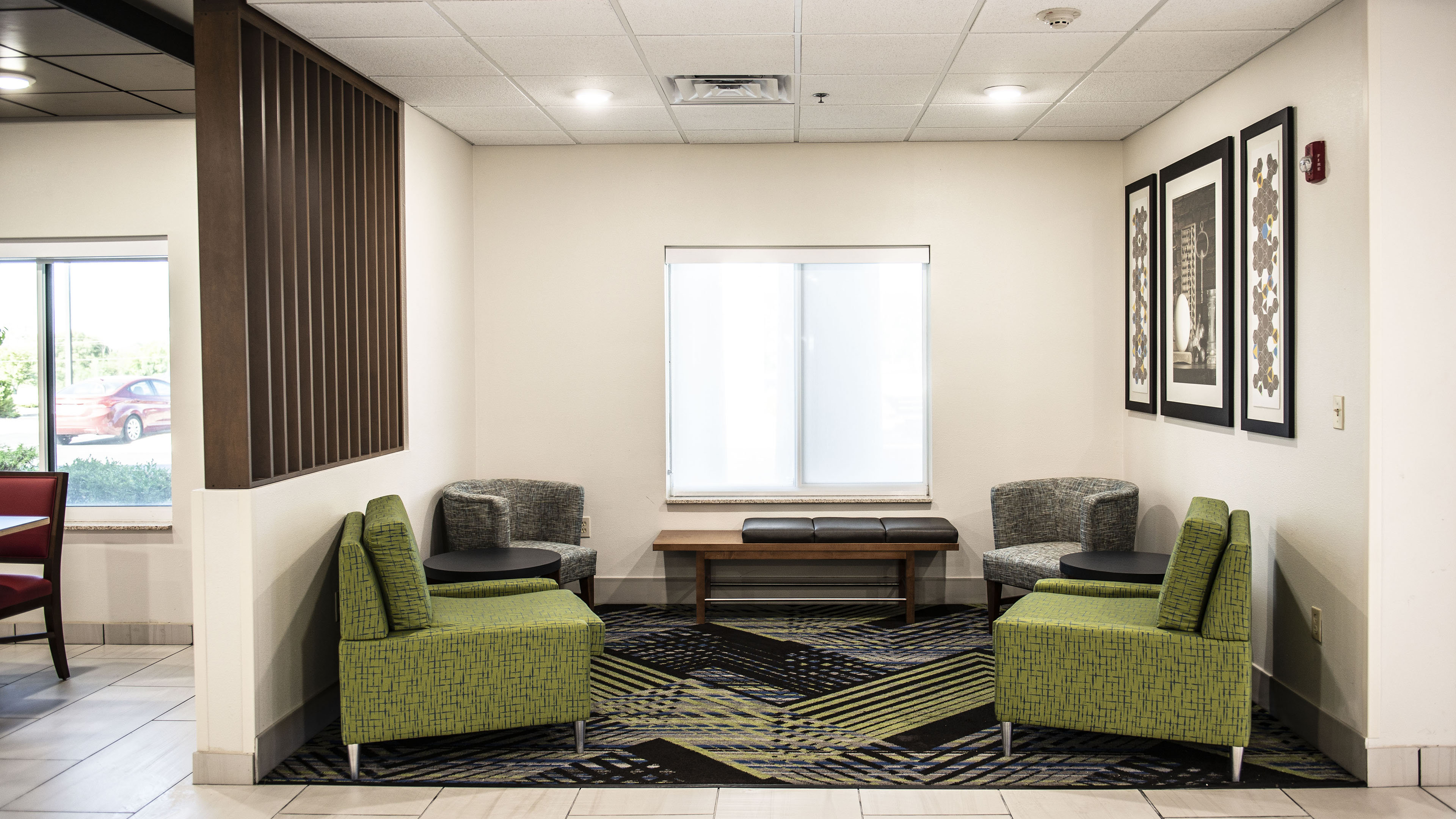 holiday inn express and suites sedalia by ihg