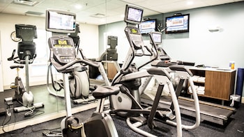 Holiday Inn Express & Suites Sedalia By Ihg,Missouri>>Clinton,3 star