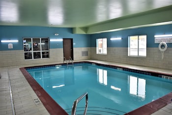 Holiday Inn Express & Suites Sedalia By Ihg,Missouri>>Clinton,3 star