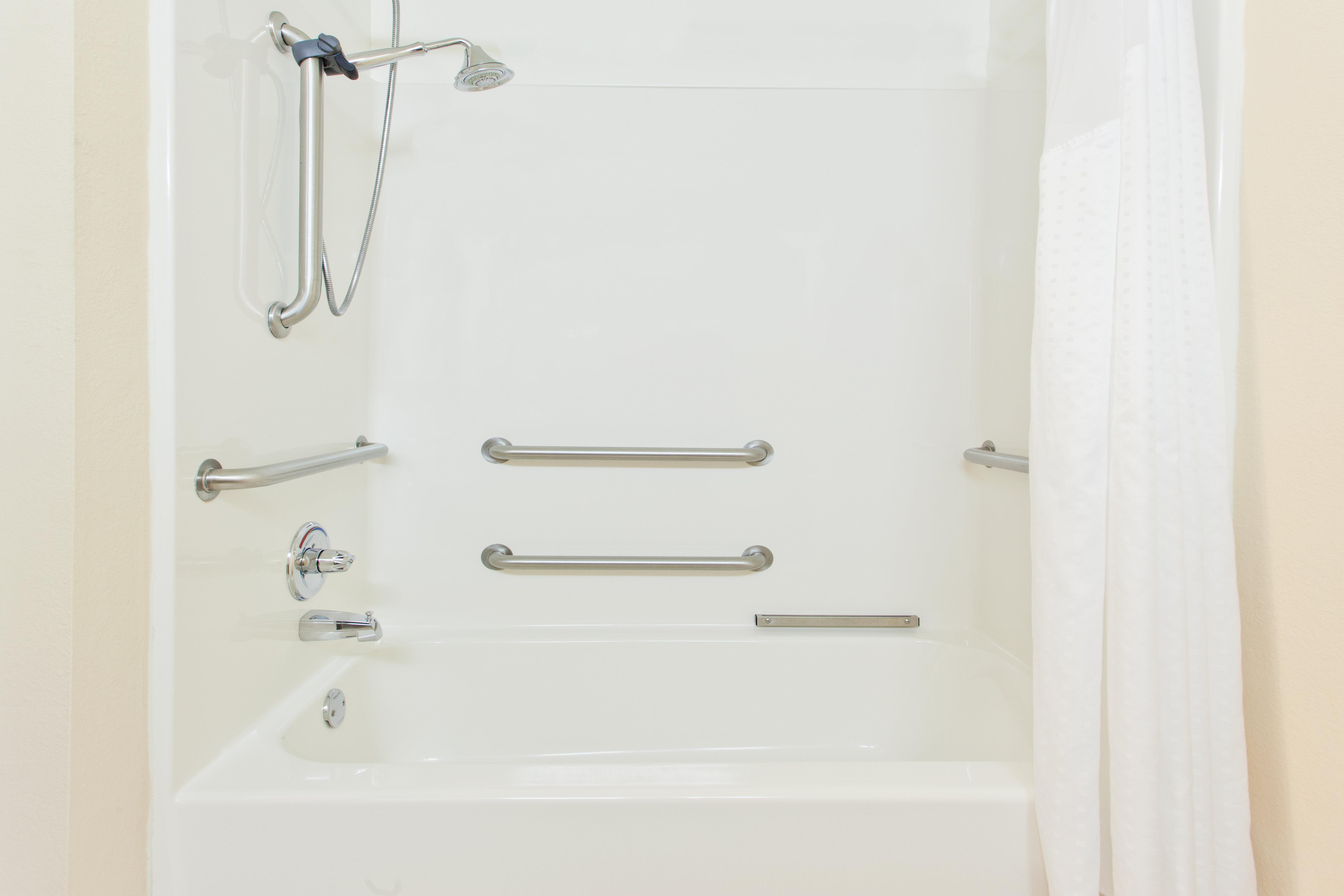 holiday inn express and suites douglas by ihg