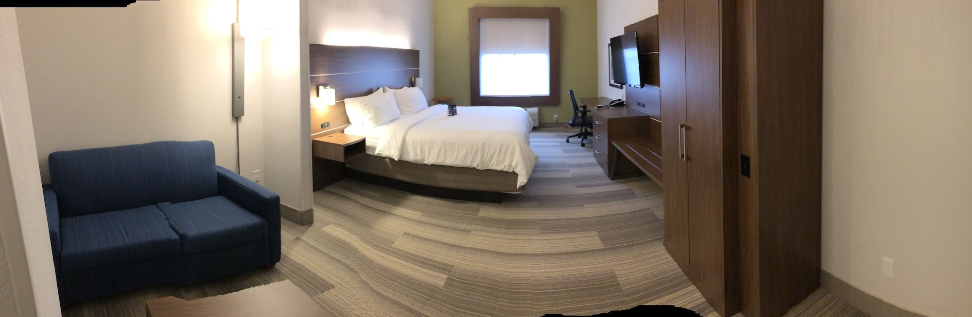 holiday inn express and suites douglas by ihg