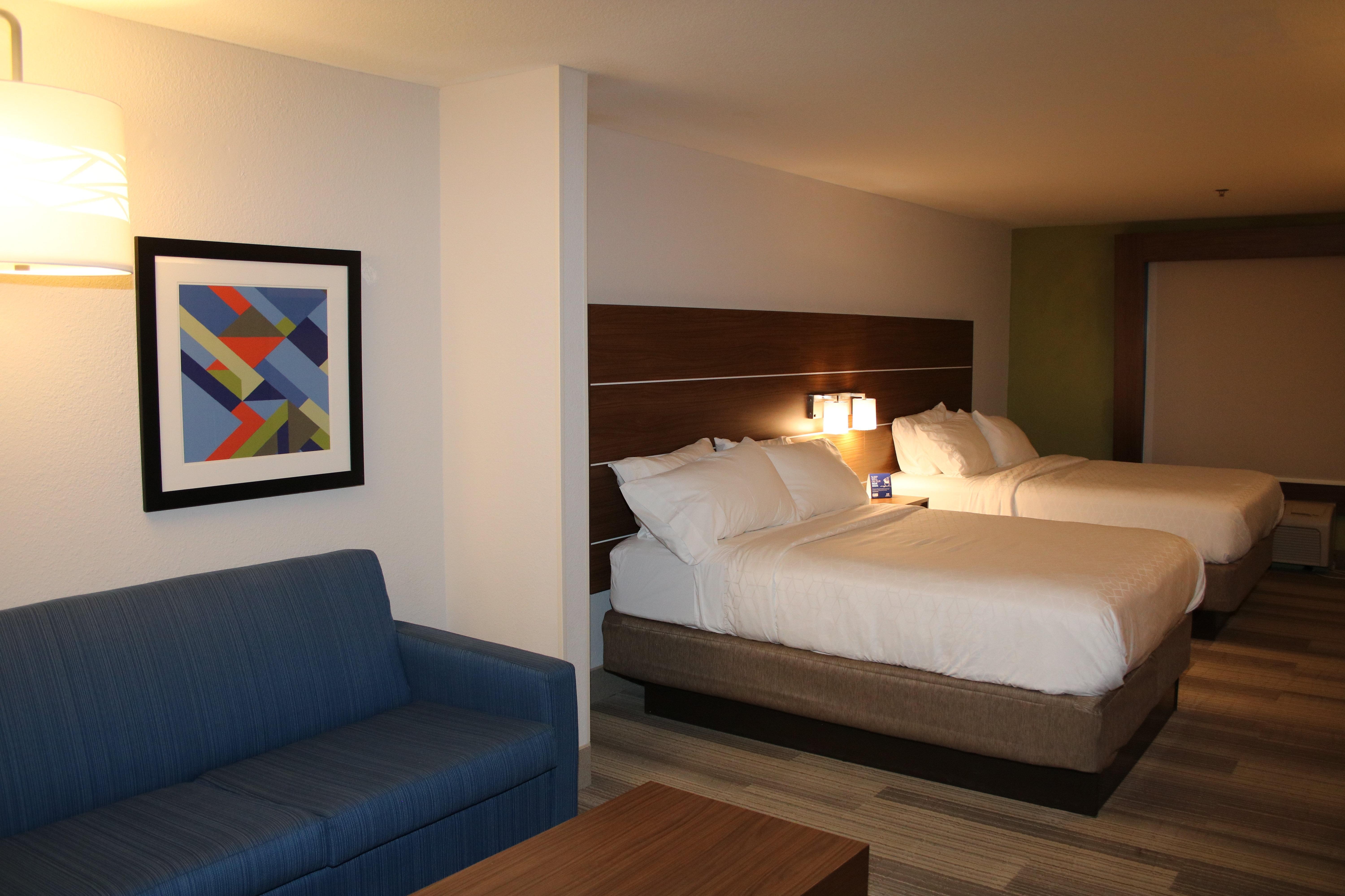 holiday inn express and suites douglas by ihg