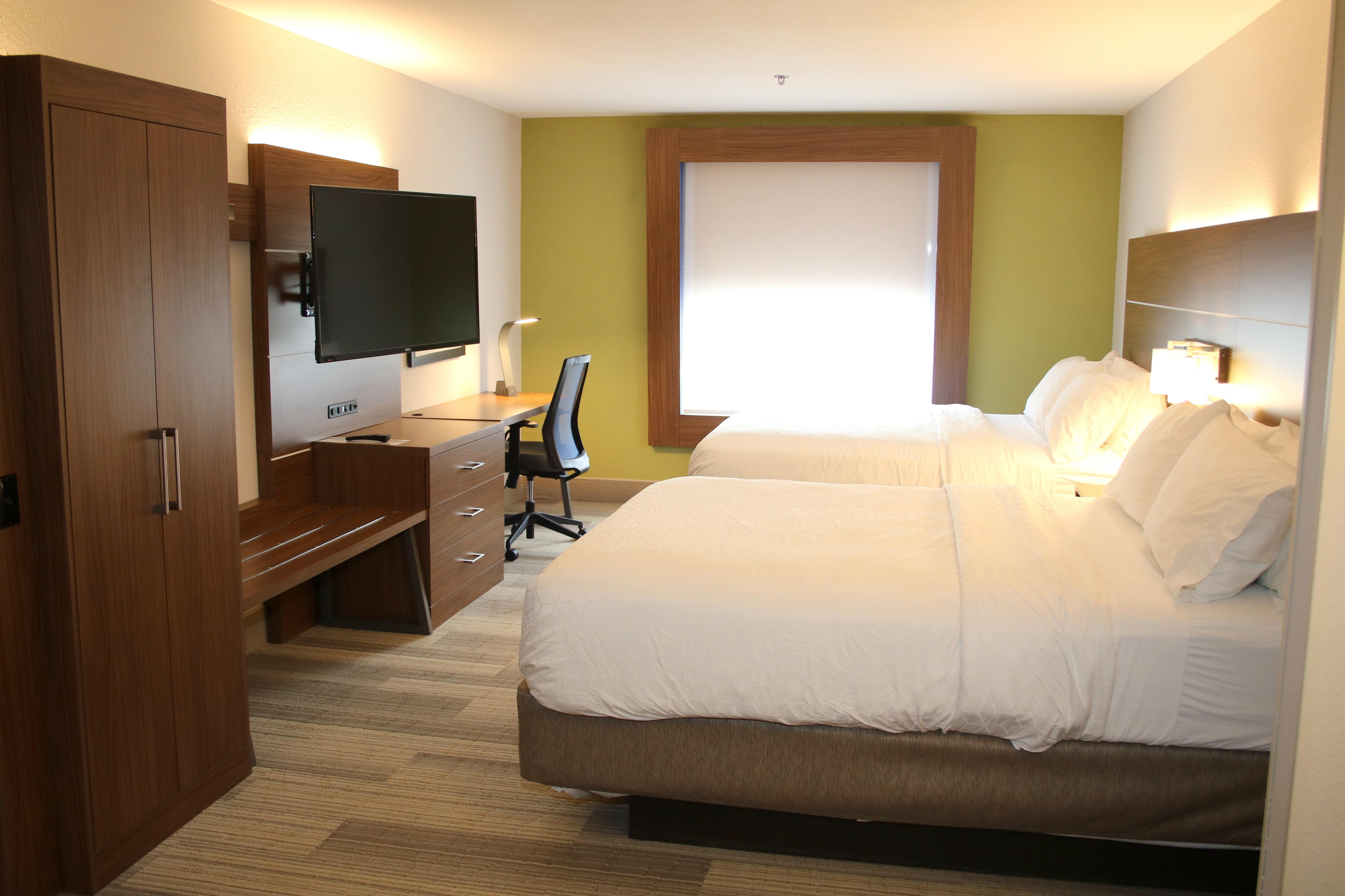 holiday inn express and suites douglas by ihg