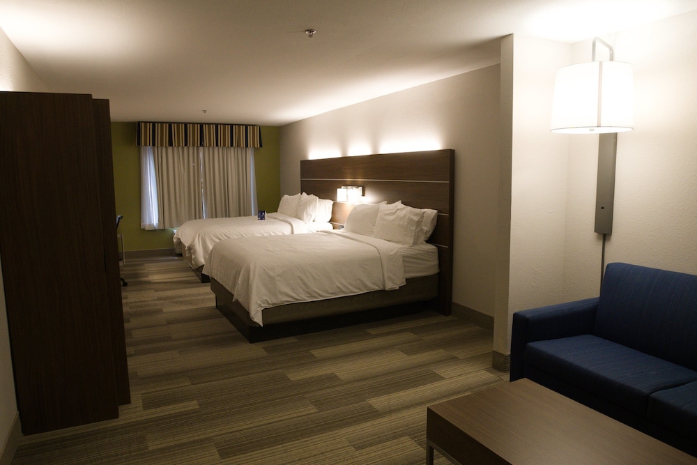 holiday inn express and suites douglas by ihg