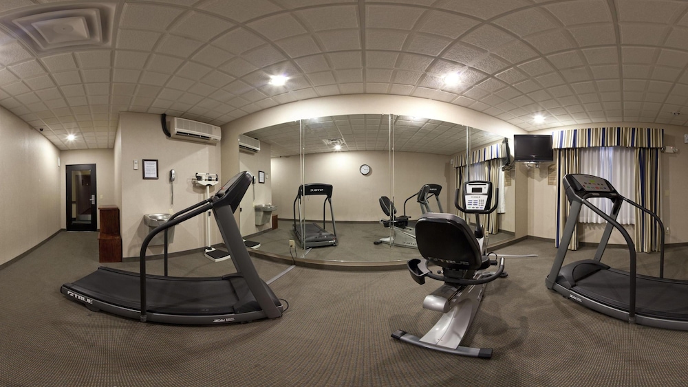 holiday inn express and suites douglas by ihg