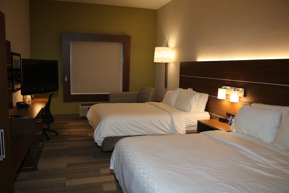 holiday inn express and suites douglas by ihg