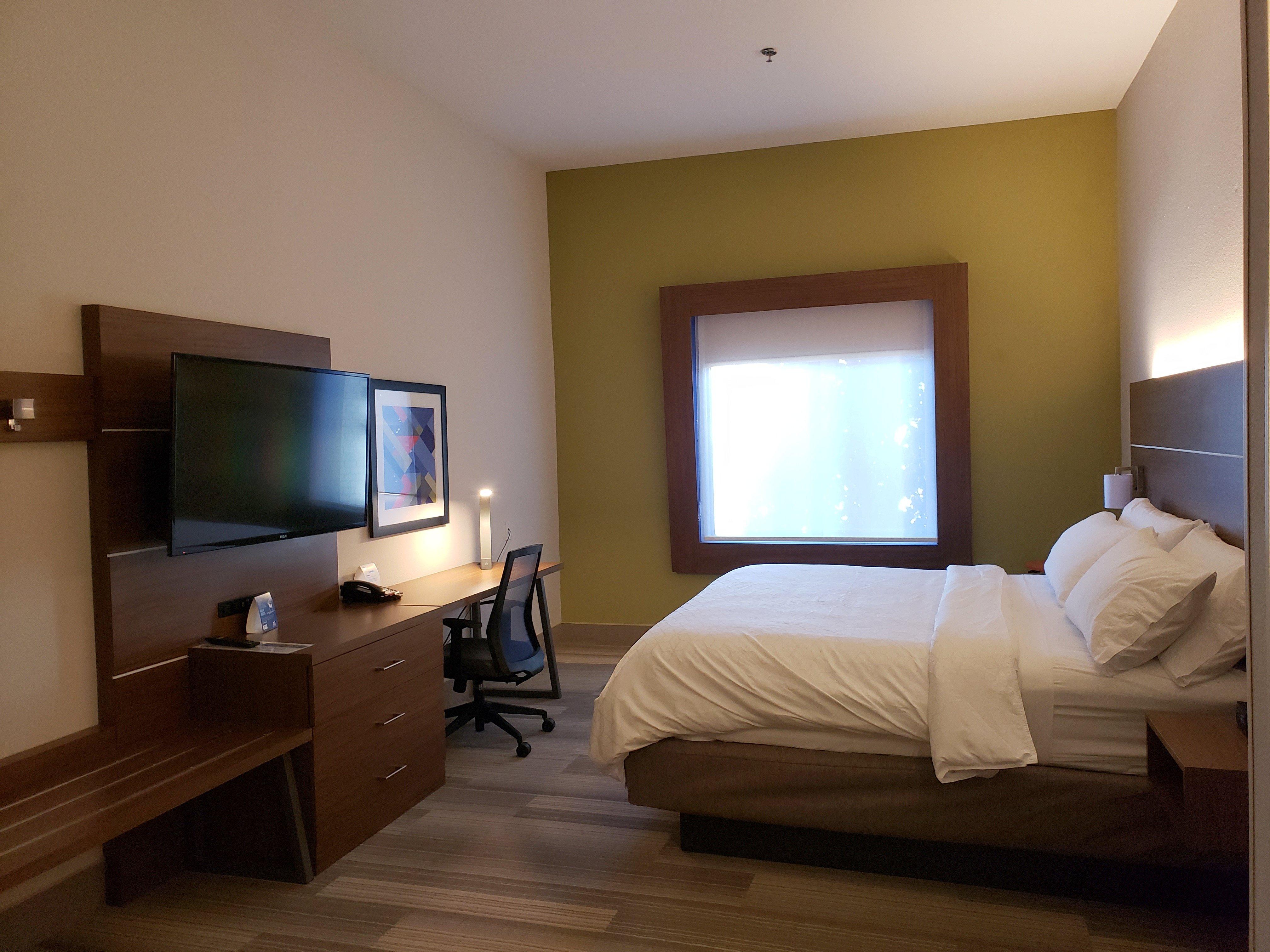 holiday inn express and suites douglas by ihg