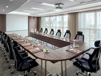 movenpick hotel qassim