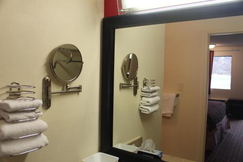 americas best value inn fredericksburg n