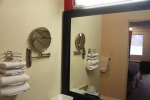americas best value inn fredericksburg n