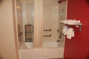 americas best value inn fredericksburg n