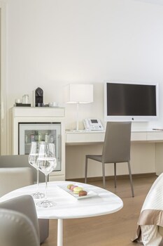 Hotel-Img