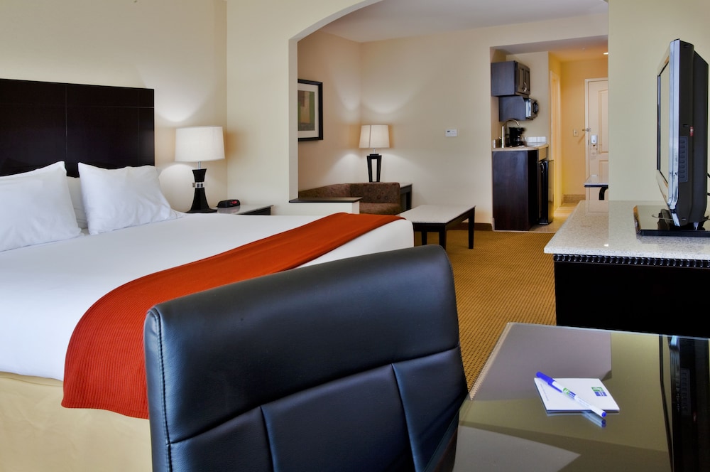 holiday inn express and suites international drive by ihg