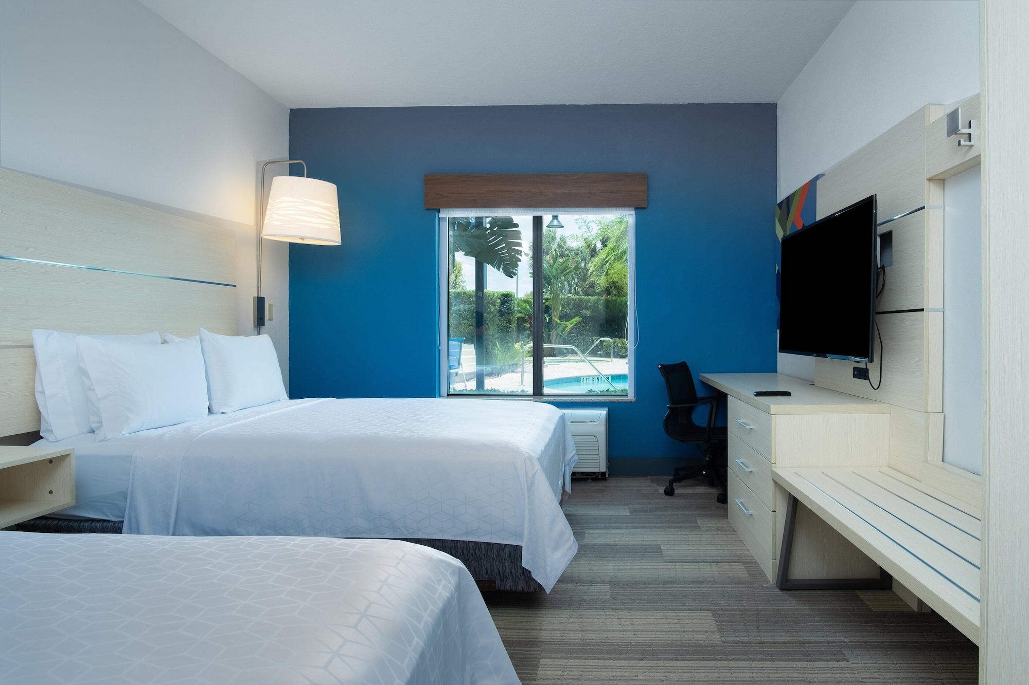 holiday inn express and suites international drive by ihg