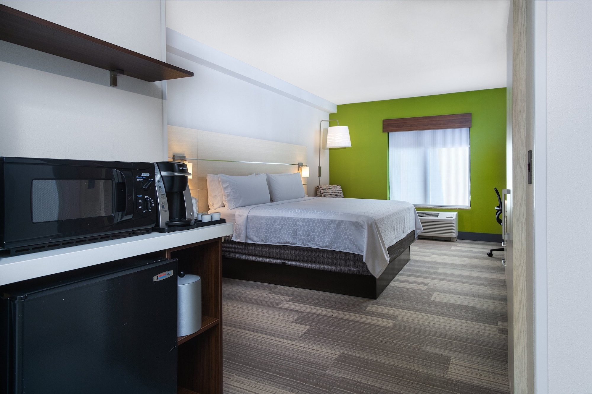 holiday inn express and suites international drive by ihg