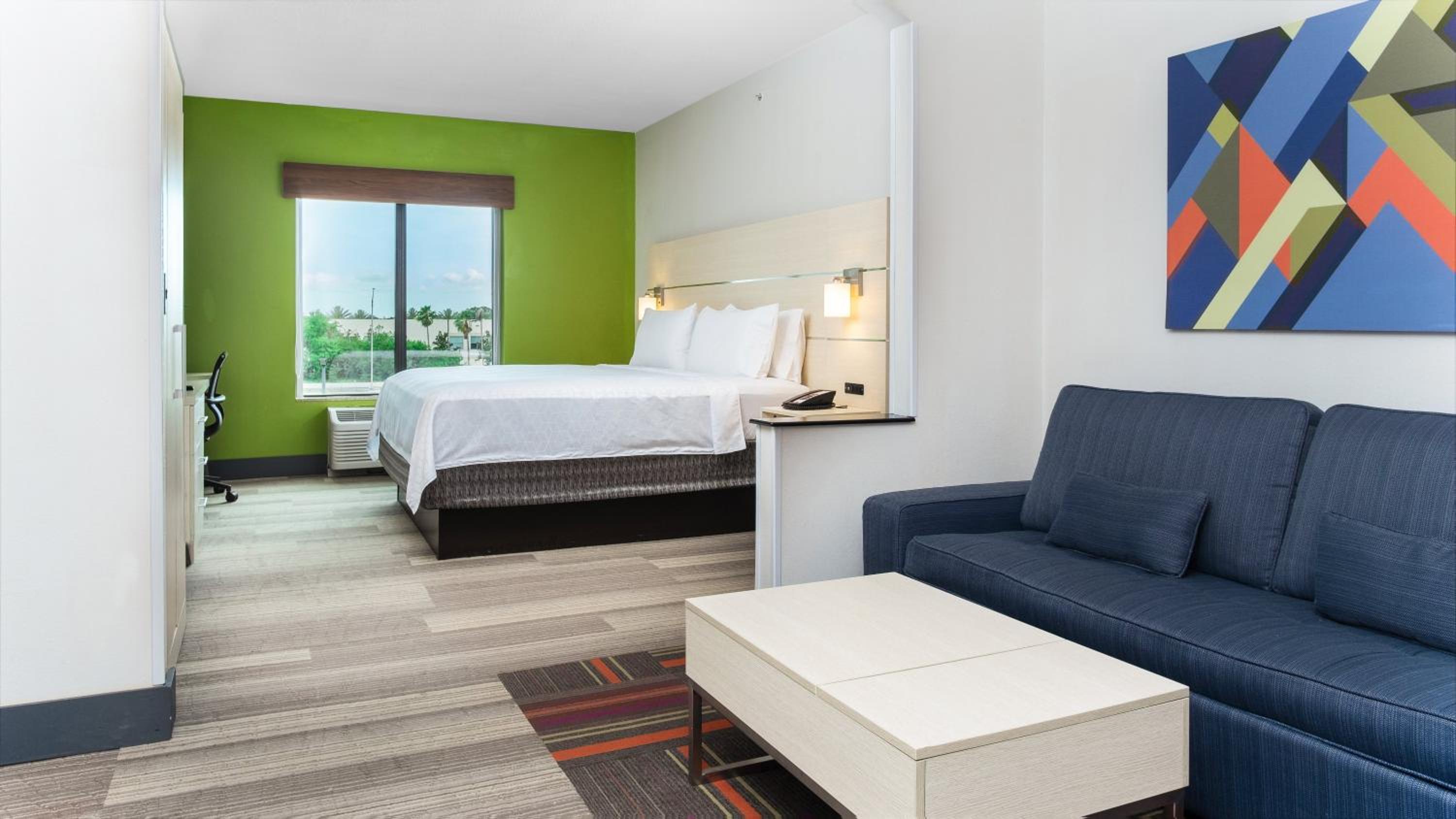 holiday inn express and suites international drive by ihg