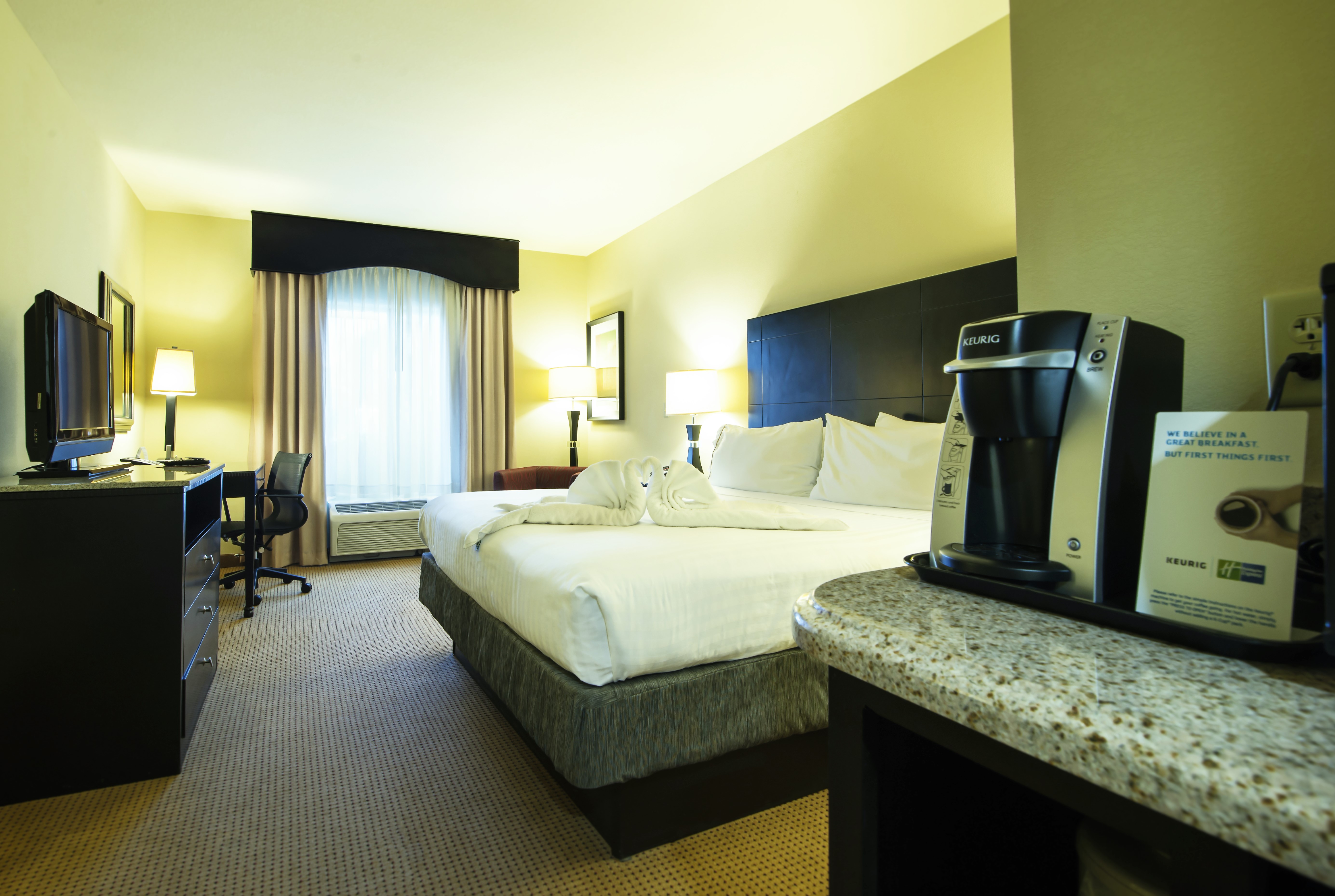 holiday inn express and suites international drive by ihg