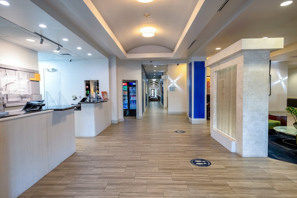 holiday inn express and suites international drive by ihg