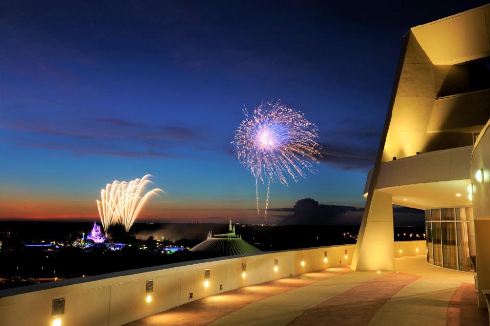 bay lake tower at disneys contemporary resort