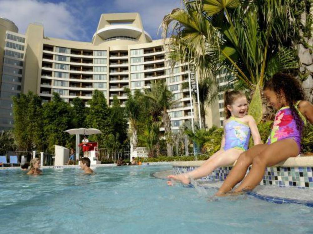 bay lake tower at disneys contemporary resort
