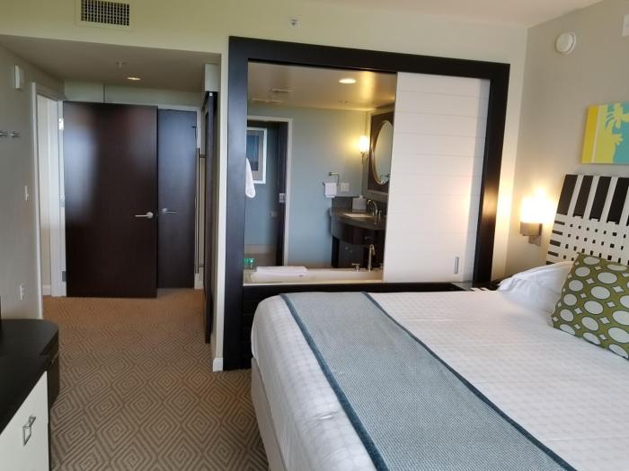 bay lake tower at disneys contemporary resort