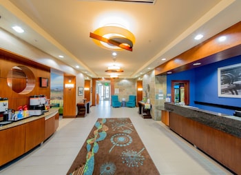 Hampton Inn & Suites Riverside/Corona East,Home Gardens>>Colton,3 star