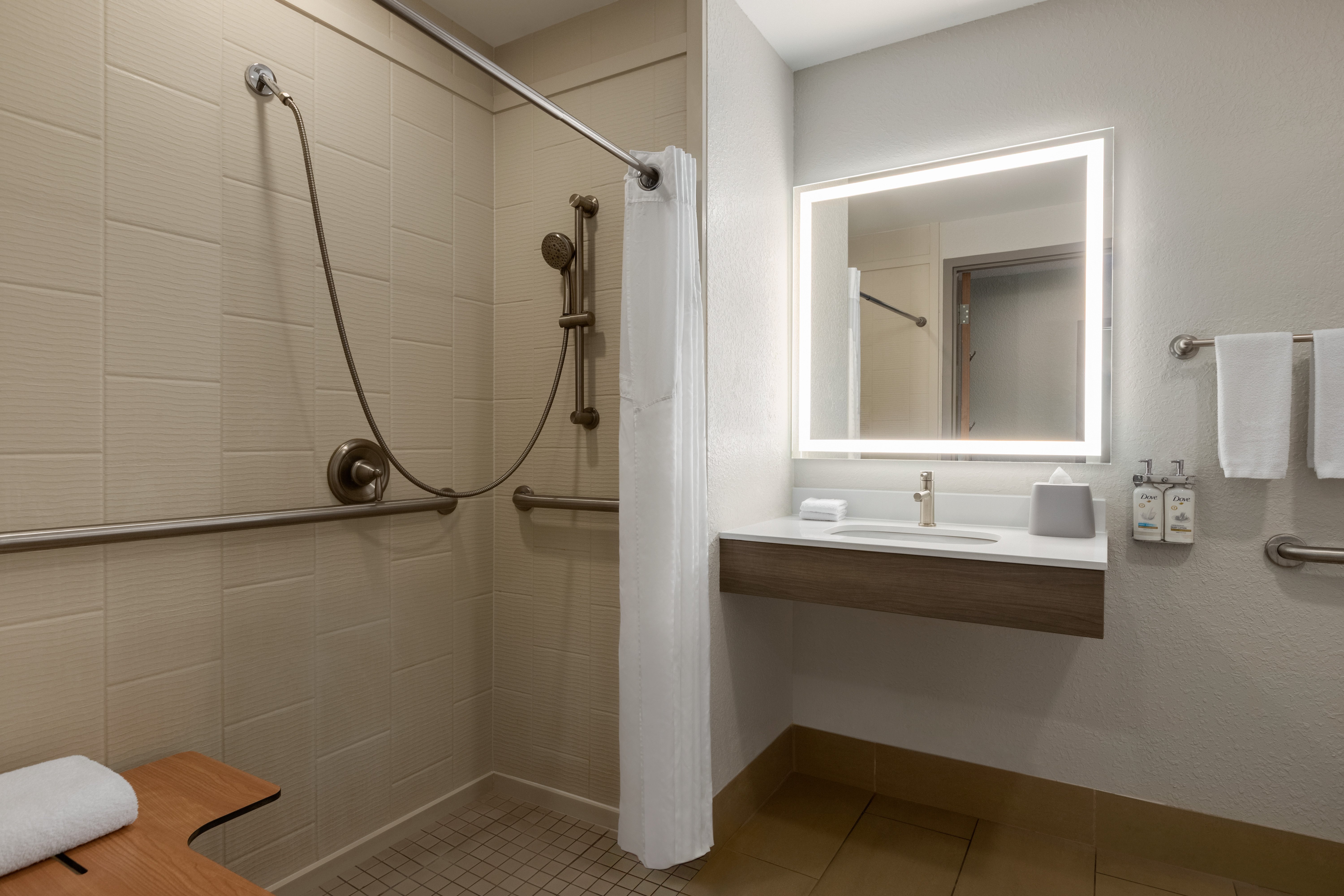 holiday inn express and suites fort lauderdale airport south