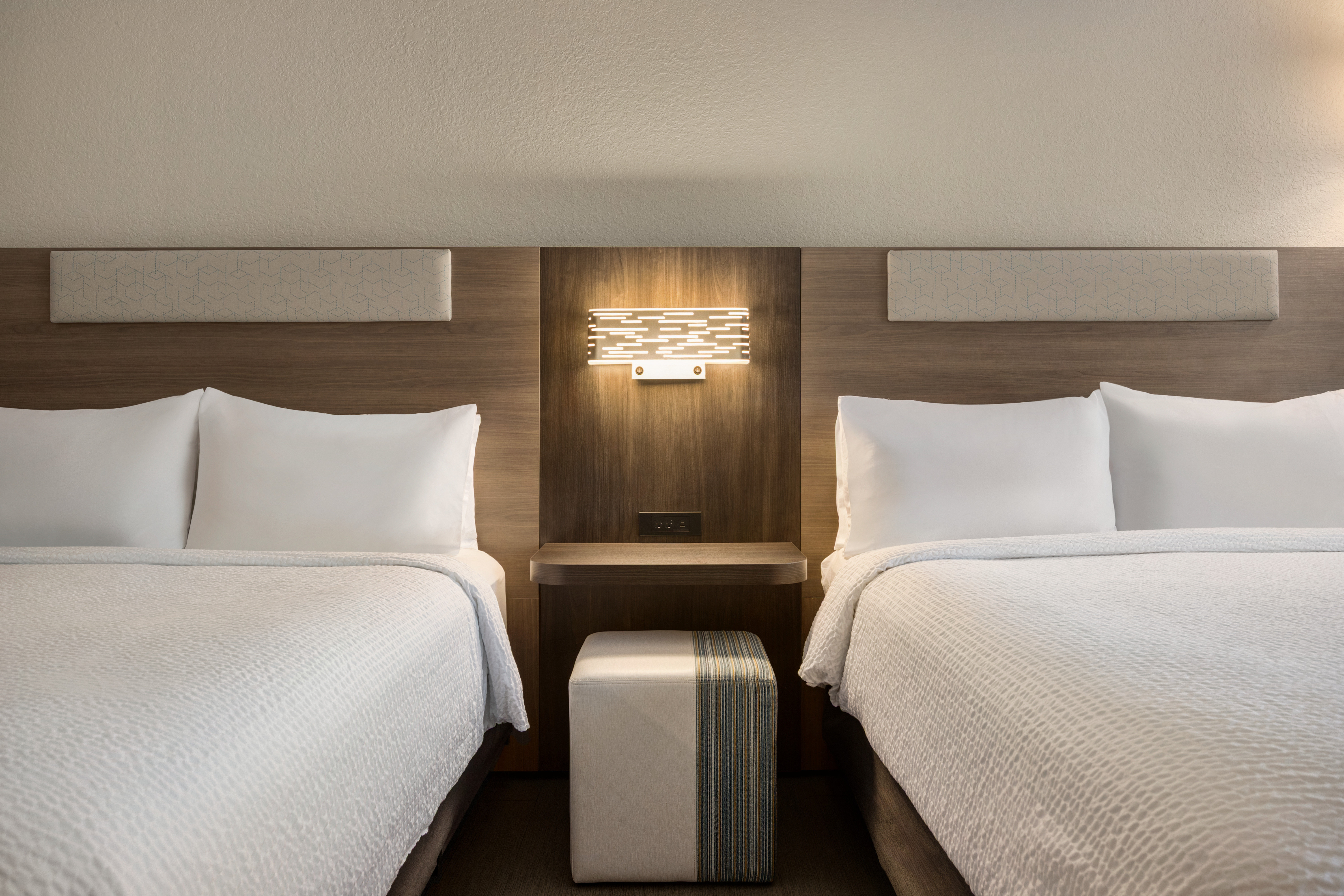 holiday inn express and suites fort lauderdale airport south