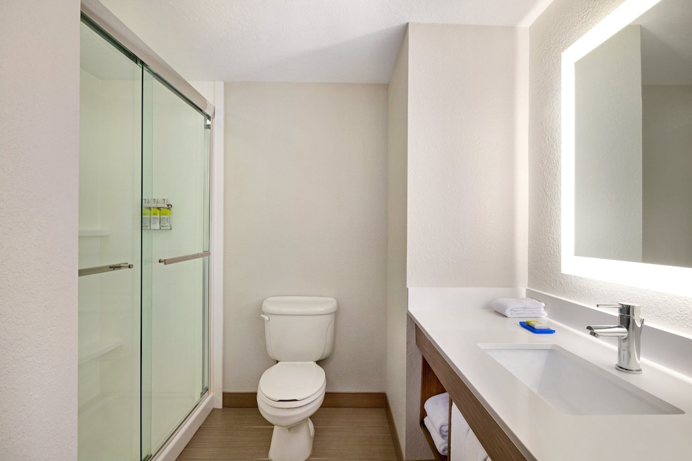 holiday inn express and suites pembroke pines sheridan st by ihg