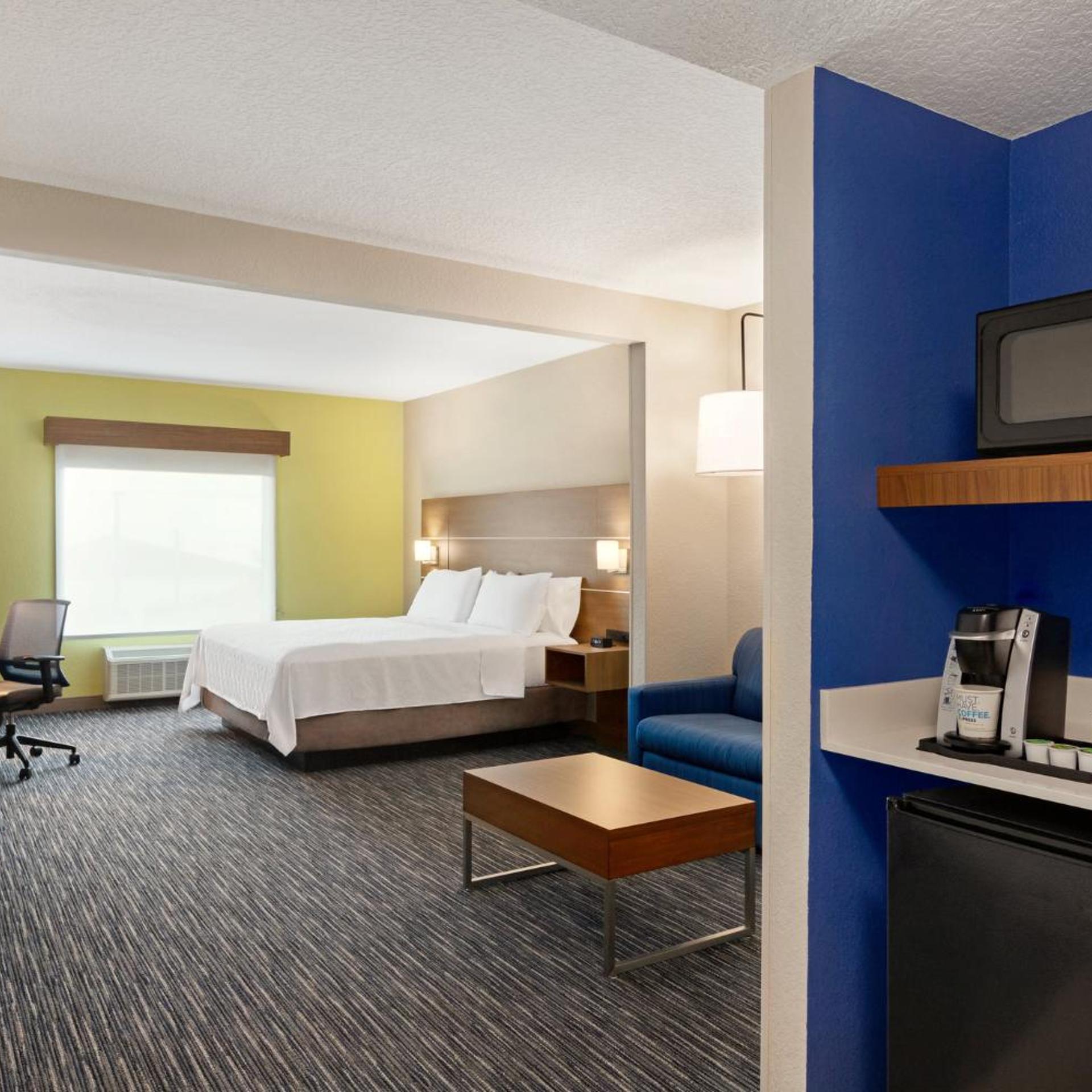 holiday inn express and suites pembroke pines sheridan st by ihg