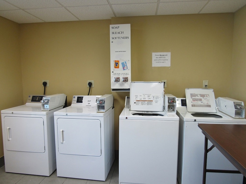 holiday inn express and suites pembroke pines sheridan st by ihg