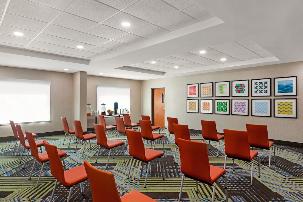 holiday inn express and suites pembroke pines sheridan st by ihg