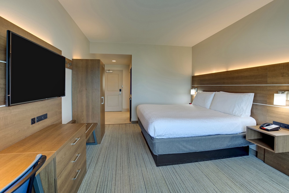 holiday inn express hotel and suites nashville opryland by ihg
