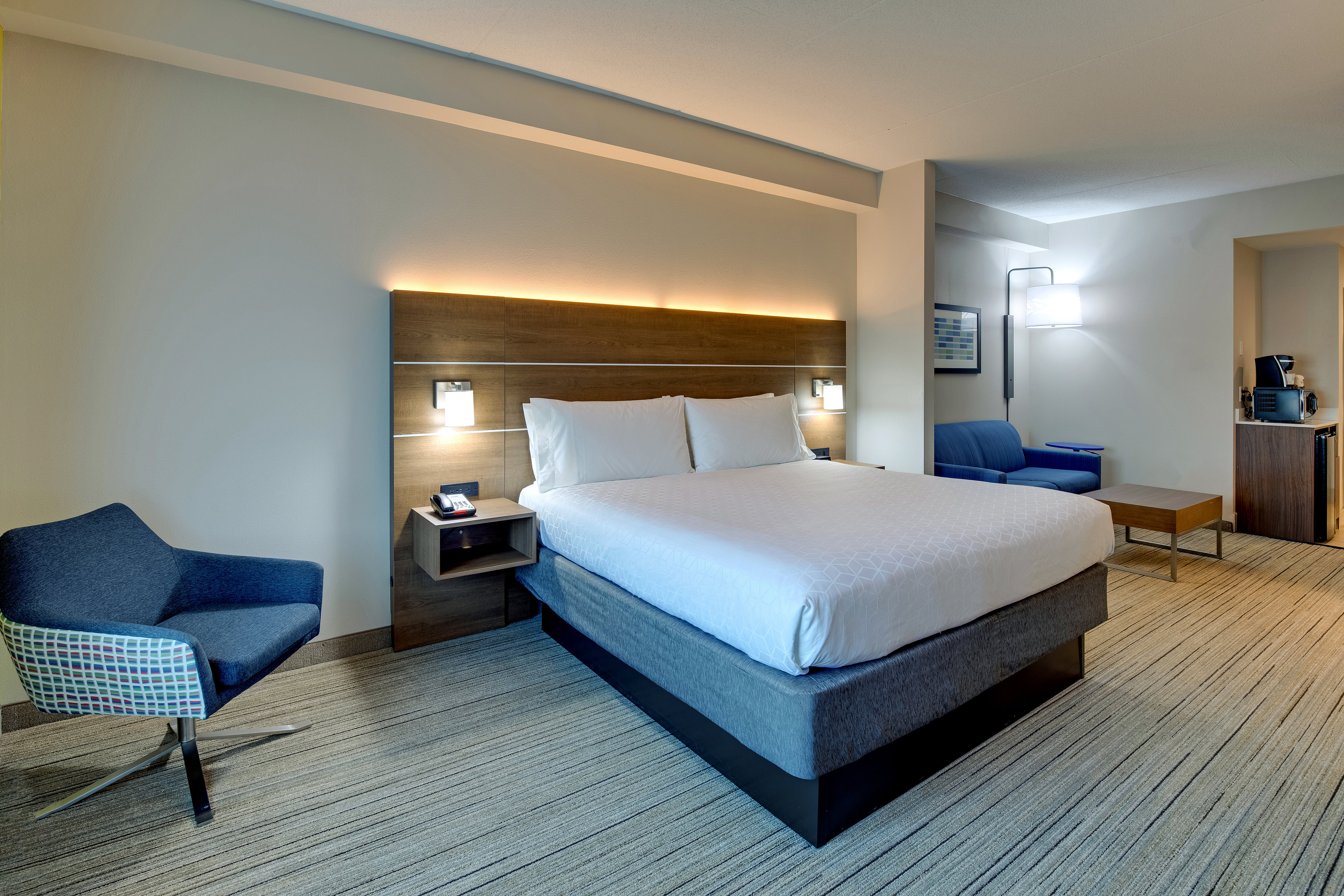 holiday inn express hotel and suites nashville opryland by ihg