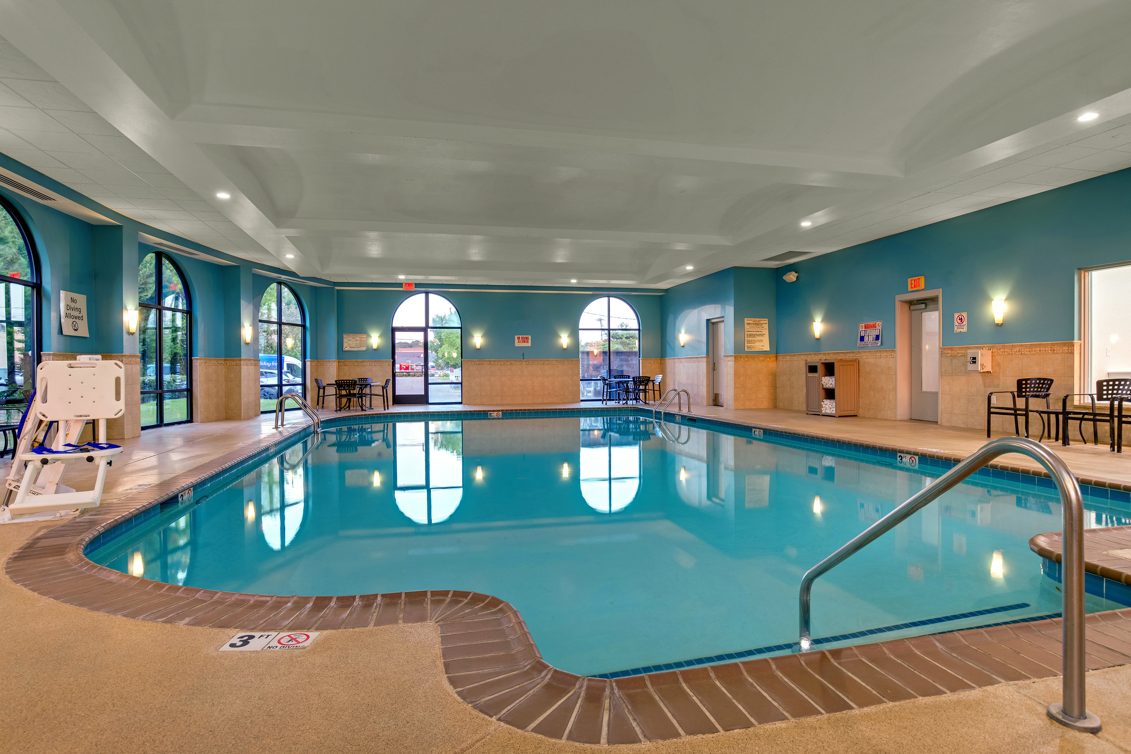 holiday inn express hotel and suites nashville opryland by ihg