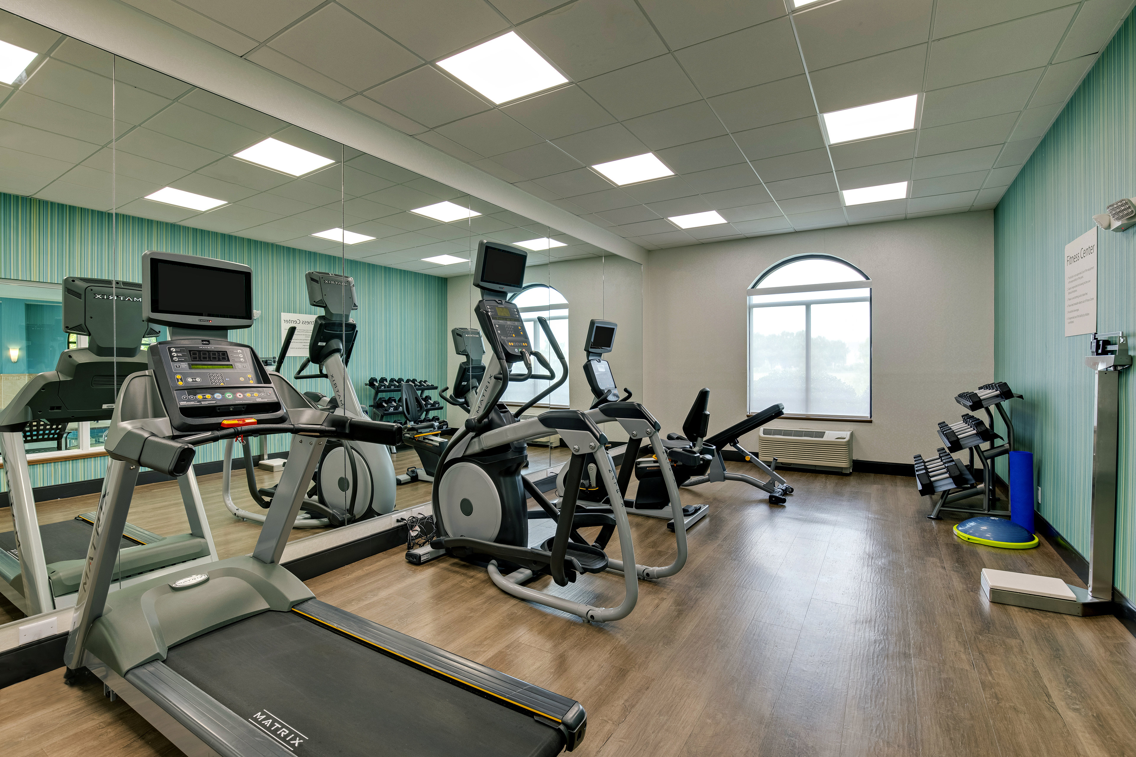 holiday inn express hotel and suites nashville opryland by ihg