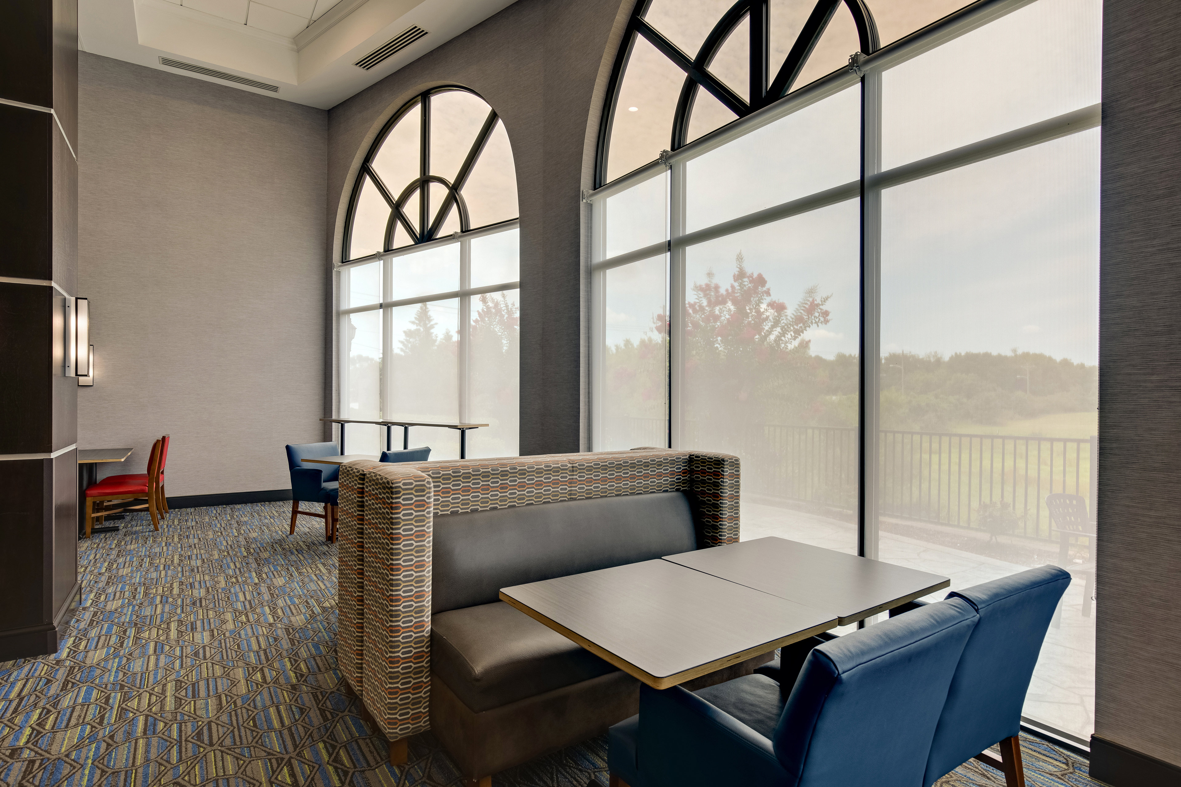 holiday inn express hotel and suites nashville opryland by ihg