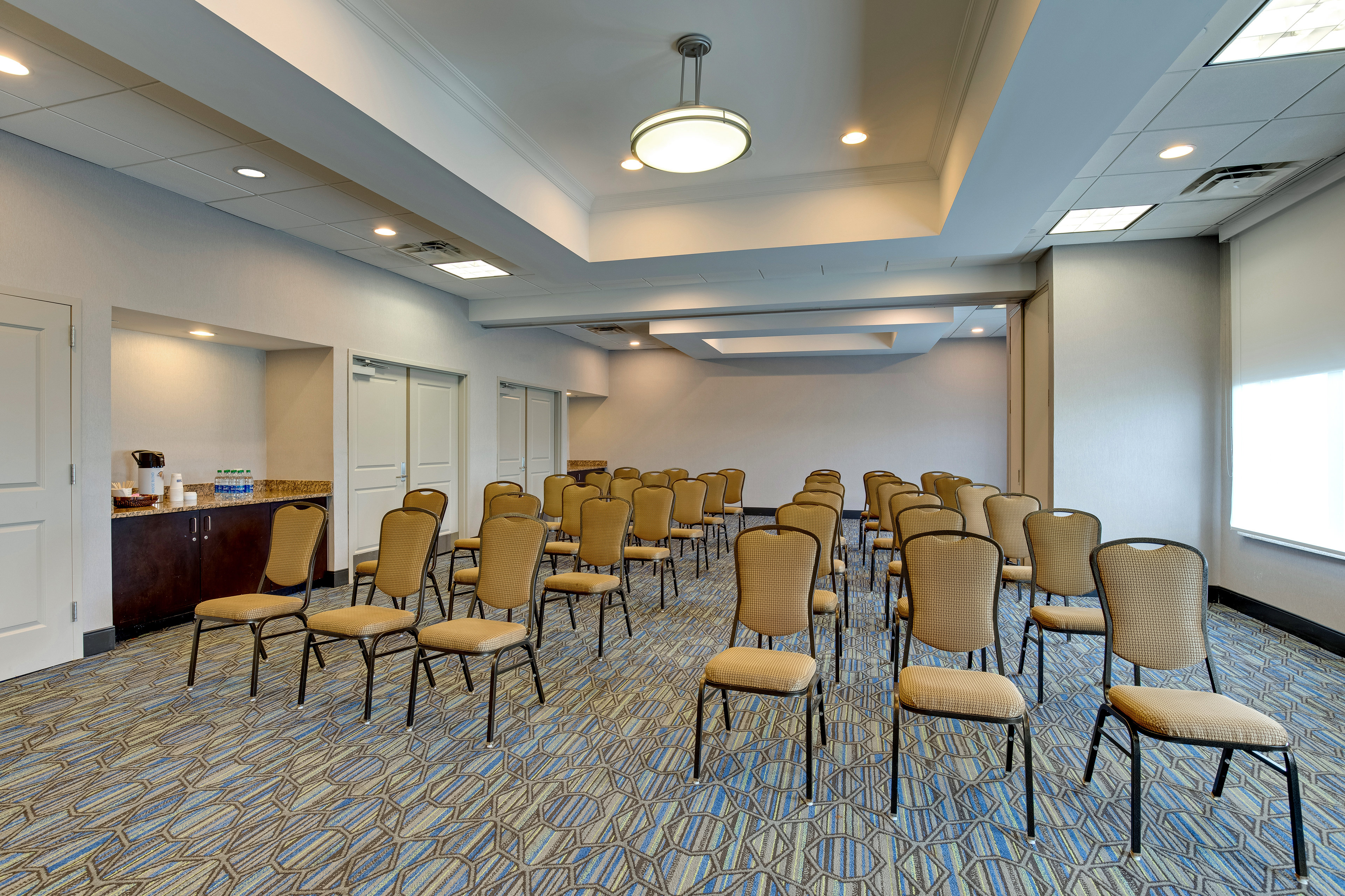 holiday inn express hotel and suites nashville opryland by ihg