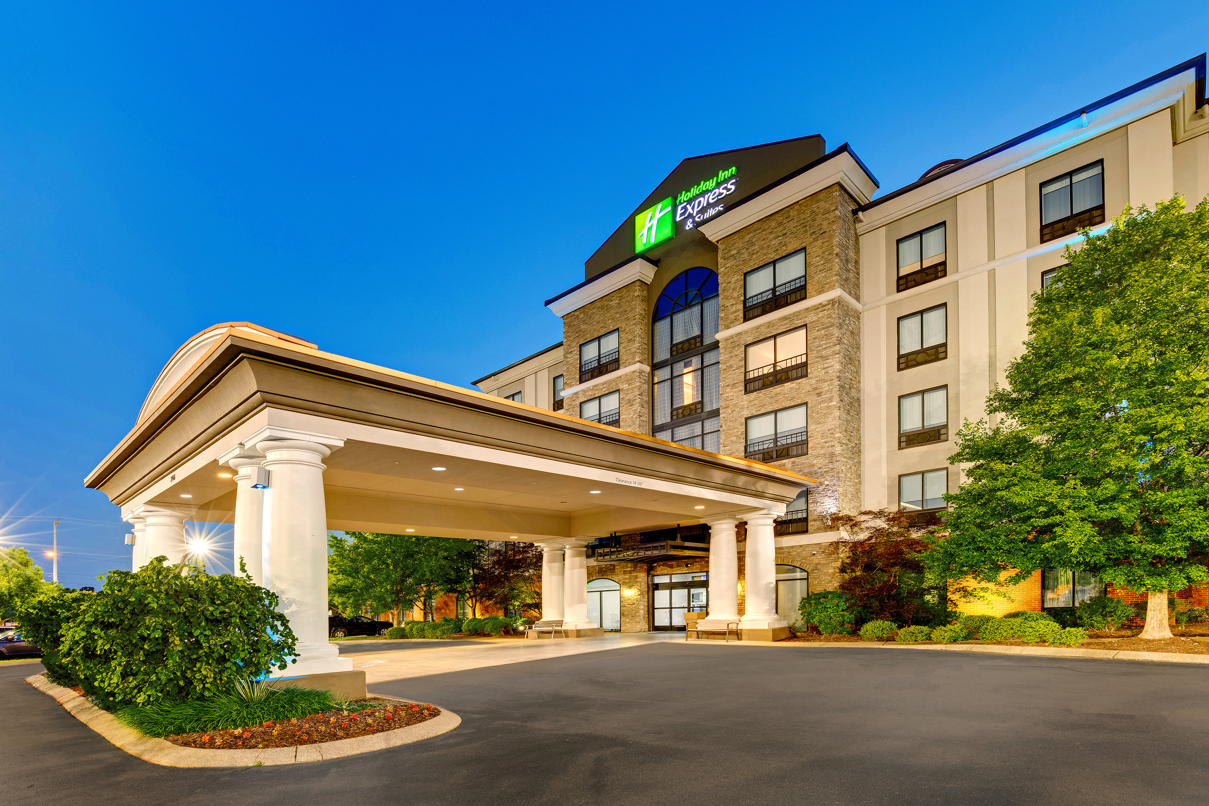 holiday inn express hotel and suites nashville opryland by ihg