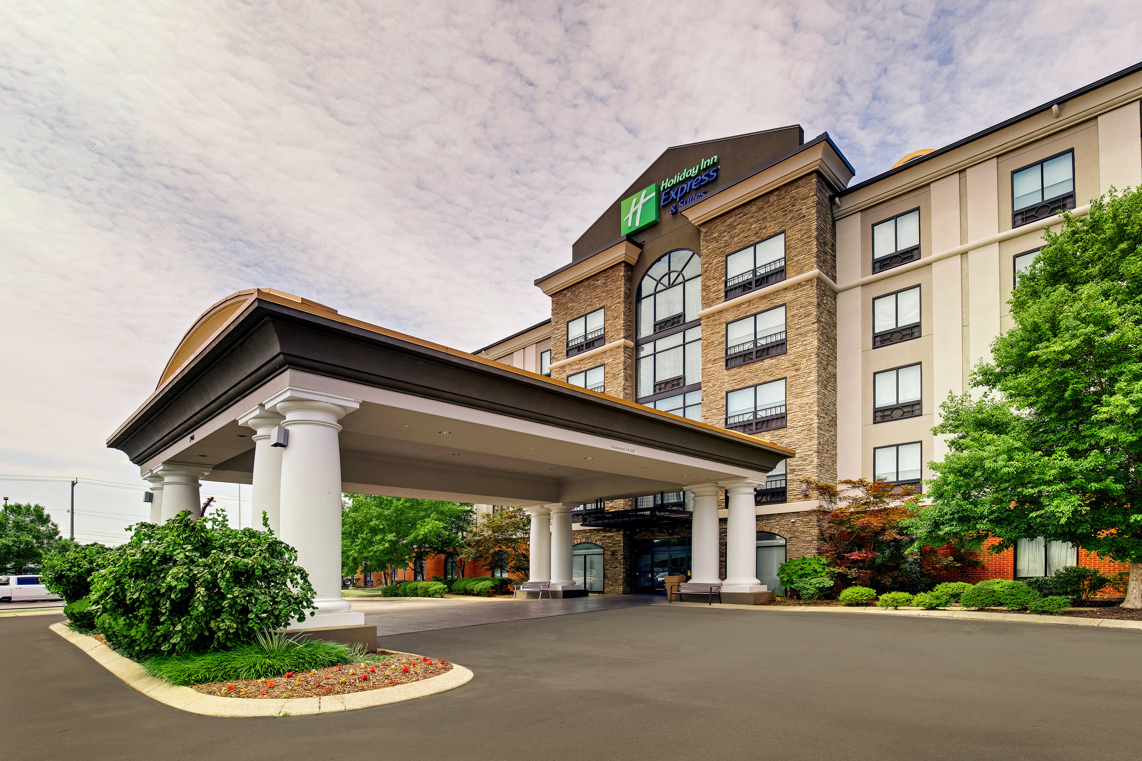 holiday inn express hotel and suites nashville opryland by ihg