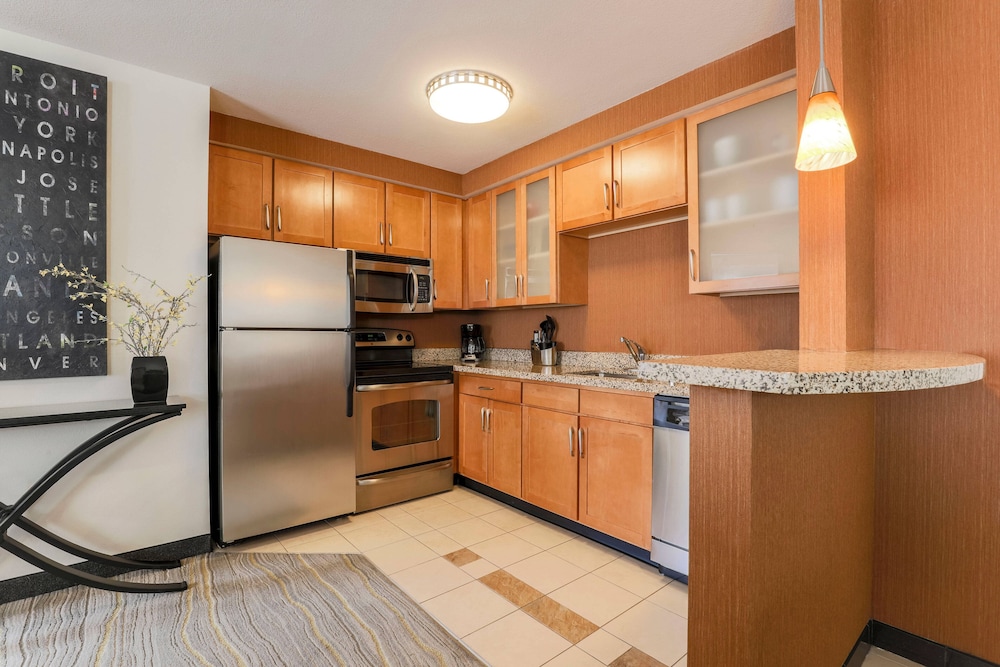 residence inn phoenix glendale sports and entertainment district