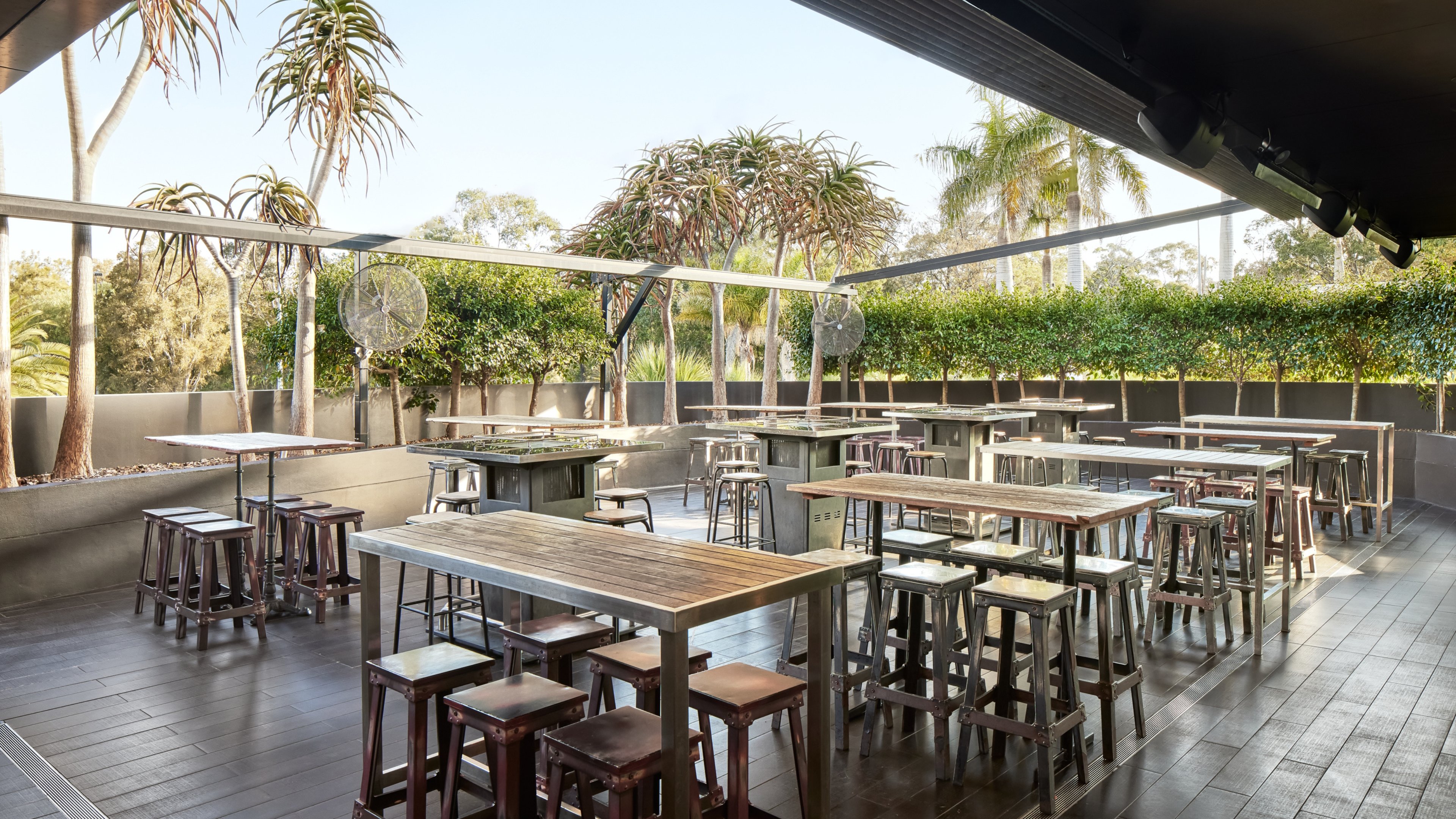 holiday inn warwick farm by ihg