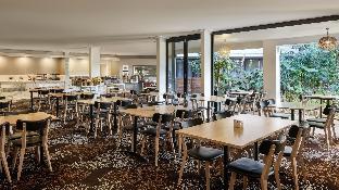 holiday inn warwick farm by ihg