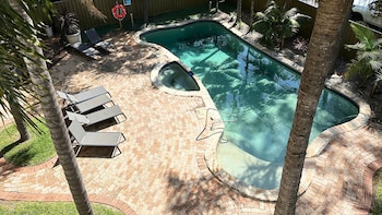 Holiday Inn Warwick Farm By Ihg,Cabramatta>>Blaxcell,4 star