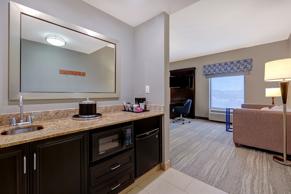 hampton inn and suites tampa northwest oldsmar