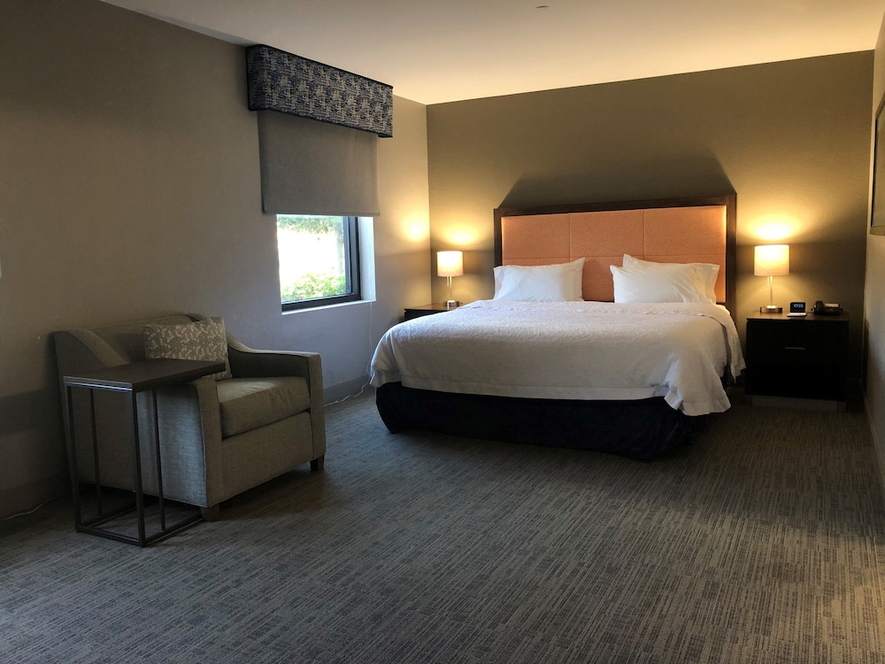 hampton inn and suites tampa northwest oldsmar