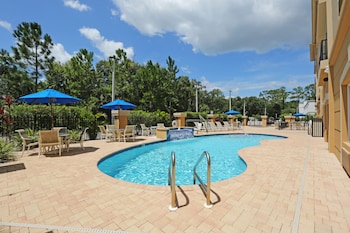 Holiday Inn Express Tampa N I-75 - University Area,Tampa>>Hillsborough County,3 star