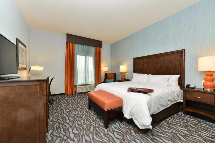 hampton inn corning painted post