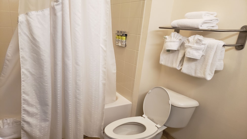 holiday inn express hotel and suites cambridge by ihg