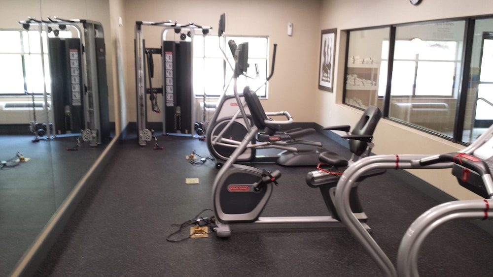 holiday inn express hotel and suites cambridge by ihg